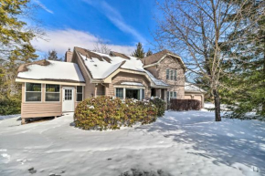 Grand Pocono Pines Home about 2 Mi to Golf Course